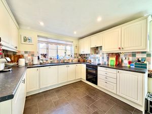 Photo 7- click for photo gallery